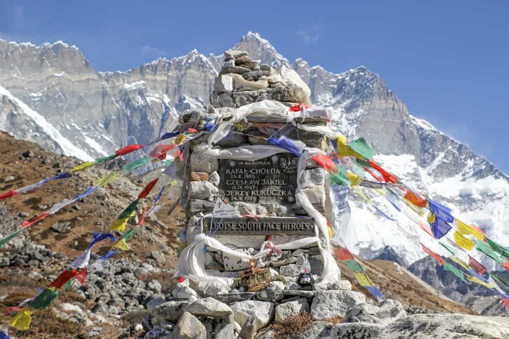 Fallen Hiker Monument Himalaya