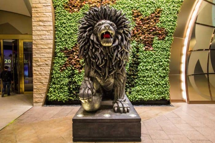 Macau-Lion-Statue