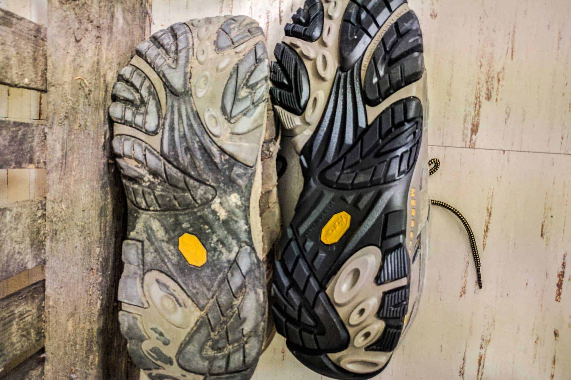 merrell moab ventilator hiking shoe