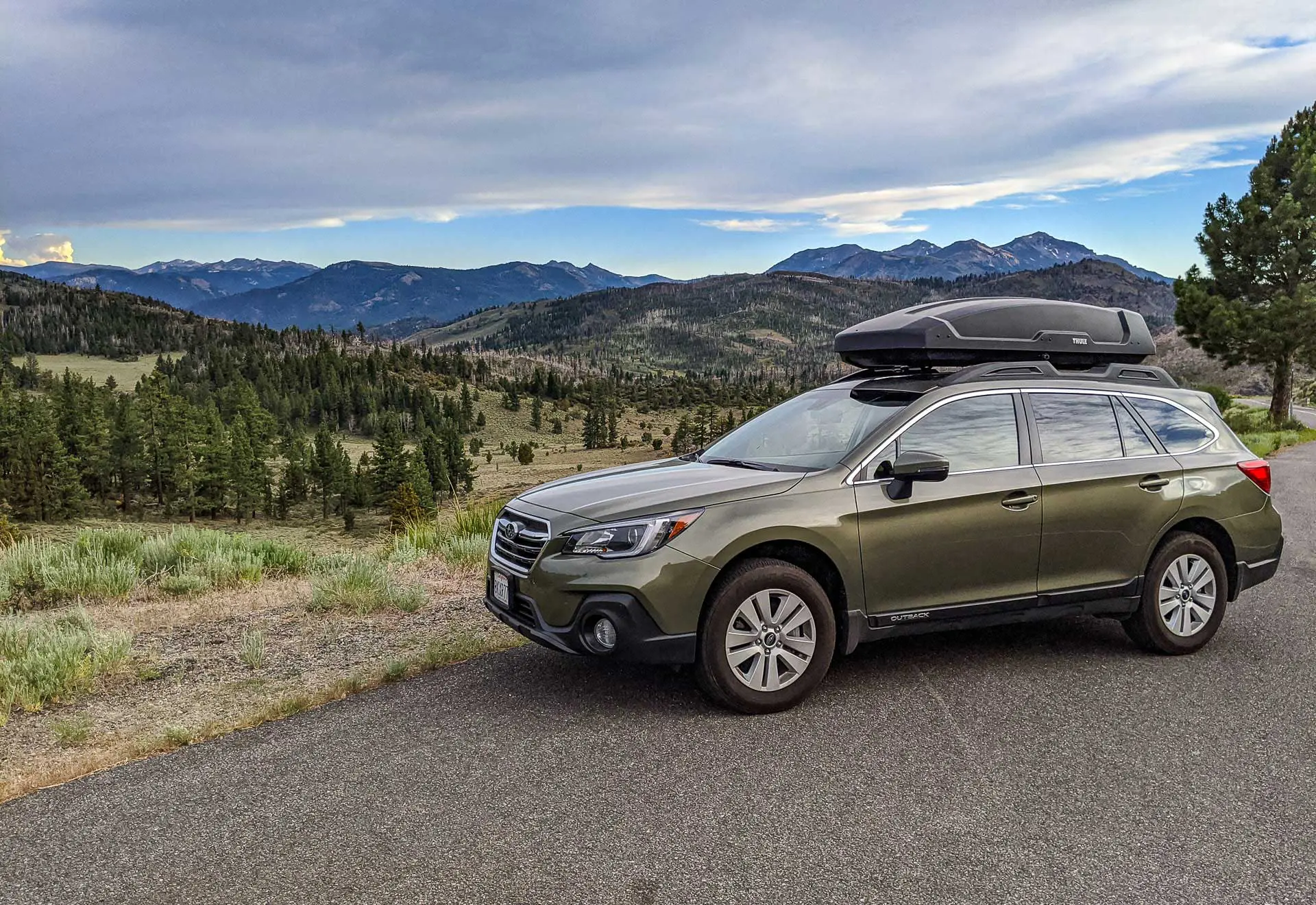 verkwistend Uitroepteken storm Thule Force XT XL Roof Box Review | Halfway Anywhere